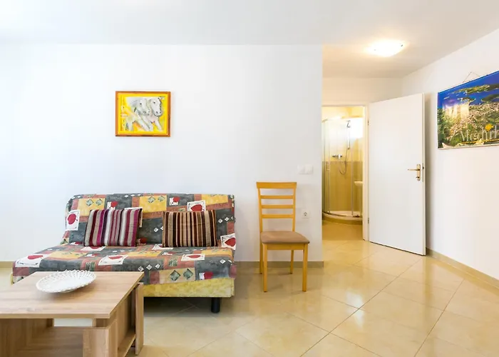 Miranda Apartmán *